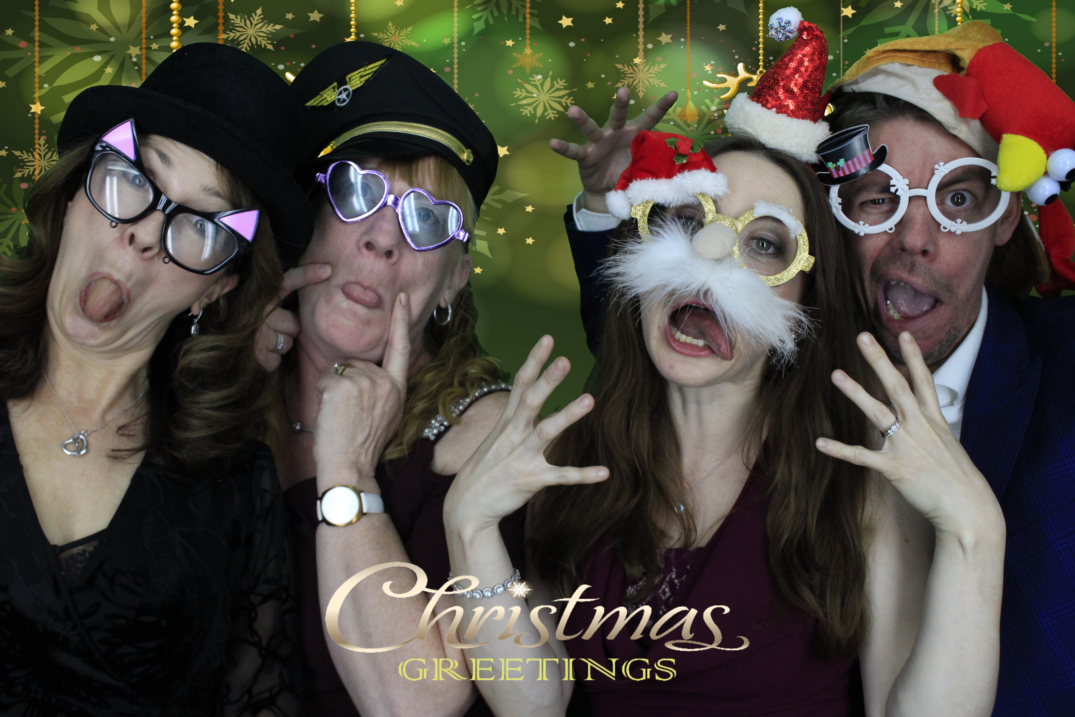 Silvermere Christmas Party  | View more photos from the event at gallery.myphotoboothexperience.co.uk/u/MyPhotoBoothExperienceLtd/Silvermere-Christmas-Party-0